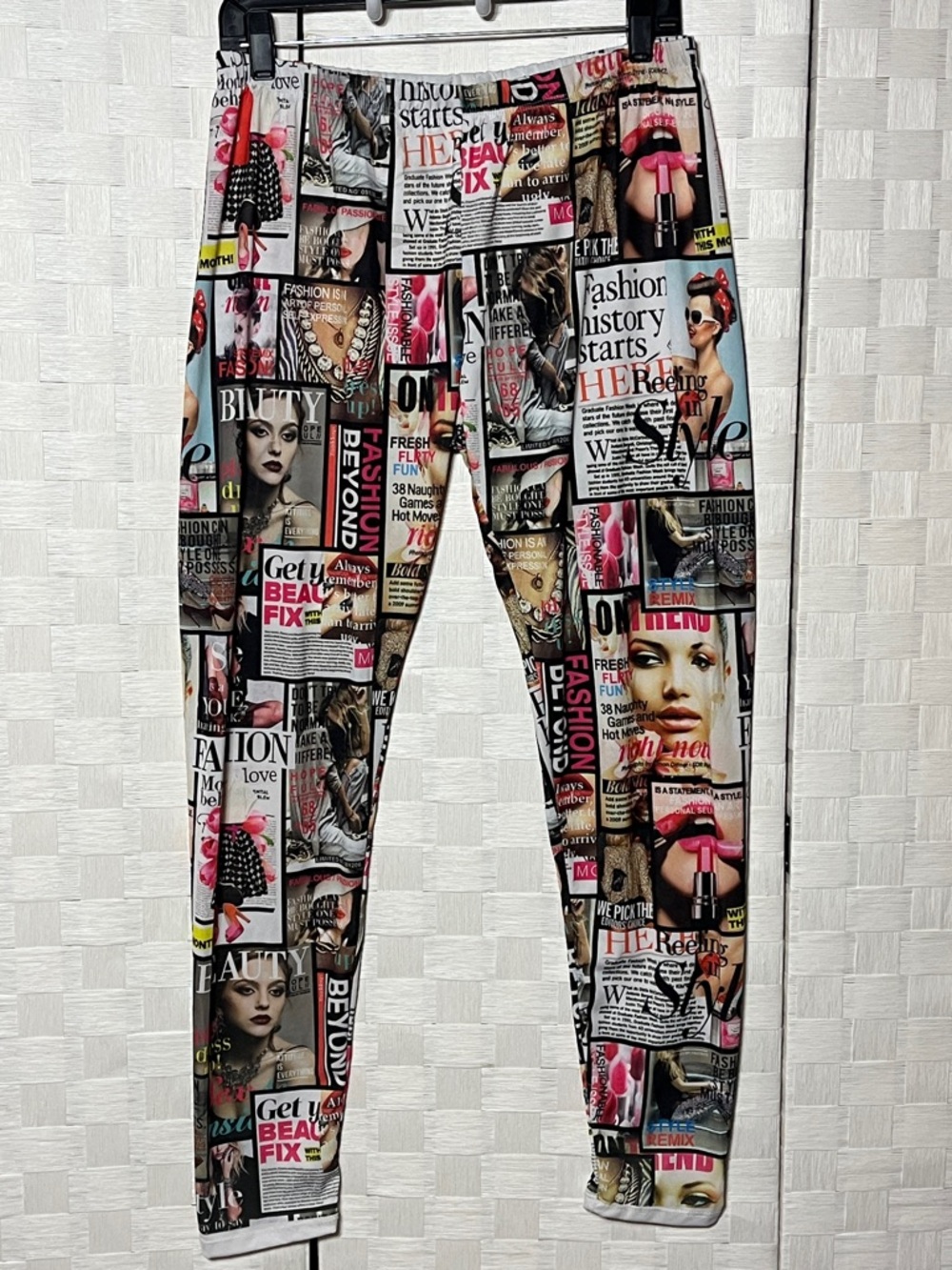 Rainbow Multi-Color Fashion Magazine Print Leggings Size 1X